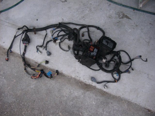 enginebayharness.jpg